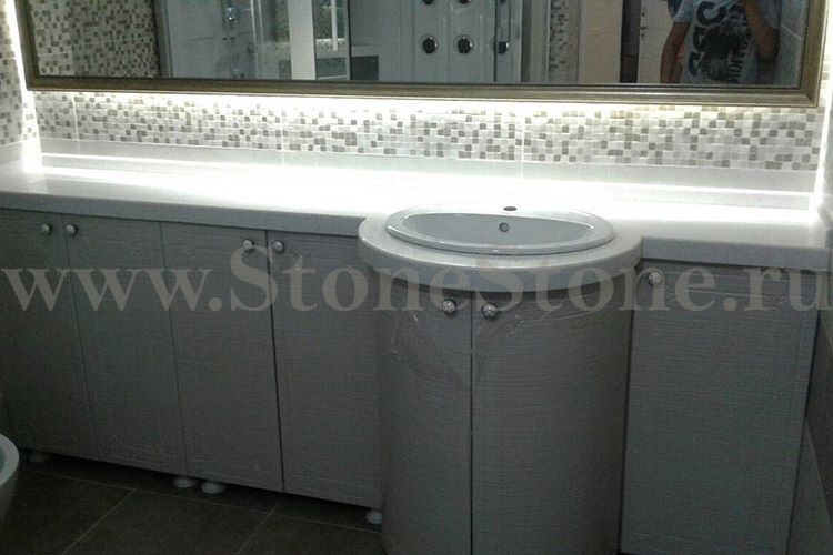 �������� �� �������������� ����� Akrilika M 601 Bright White ��� �����